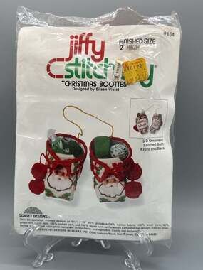 Sunset Designs Jiffy Stitchery #164 Christmas Booties 3D Ornament Kit VTG NOS